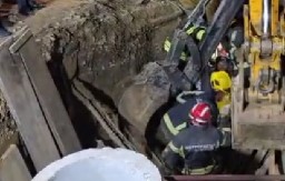 8 SATI JE BIO ZATRPAN POD ZEMLJOM Dramatičan snimak spasavanja radnika u Lazarevcu (VIDEO)