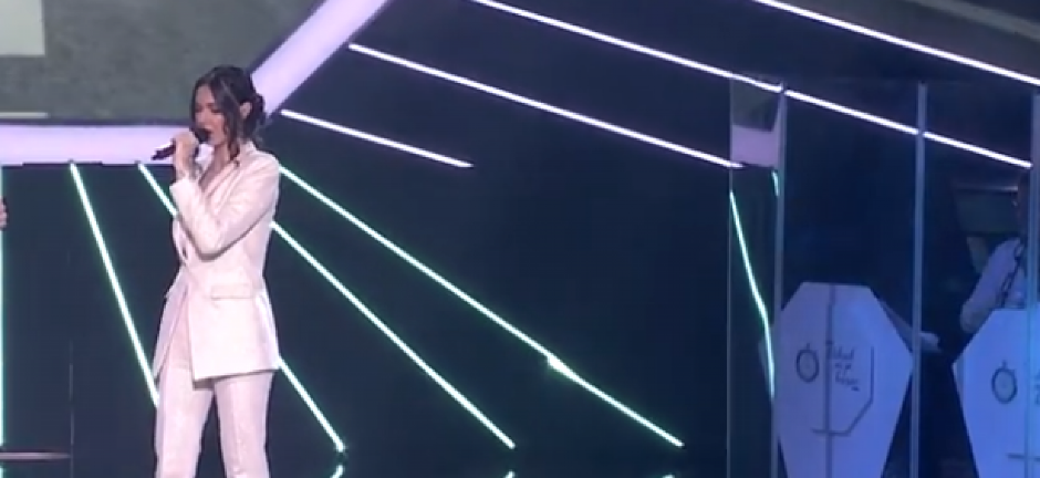 PEVAČICA PREVARILA NACIJU Da bi se bolje plasirala u Zvezdama Gradna obmanula sve!