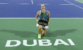 ČUDO OD DETETA Ruskinja šokirala tenisku planetu, pa priznala: Sve pare dajem tati