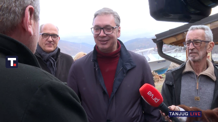 VUČIĆ NASTAVLJA POSETU ZAJEČARSKOM I BORSKOM OKRUGU: Predsednik i danas razgovara sa građanima