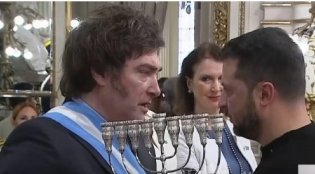 RASKID?  Predsednik Argentine izbrisao sve fotografije sa Zelenskim