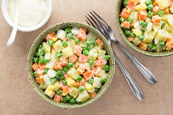 POSNA RUSKA SALATA Klasik na drugačiji način koji osvaja na prvi zalogaj