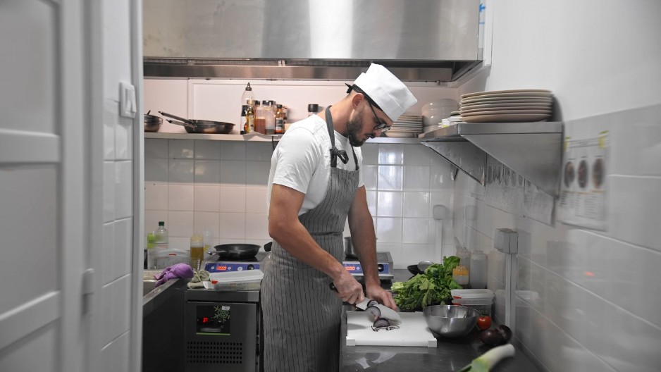 U SRBIJI SE OVAKVA PRIPREMA PODRAZUMEVA, ALI ONI NI U LUDILU TAKO NE BI SPREMALI HRANU Evo koje greške nikada ne bi napravili italijanski kuvari
