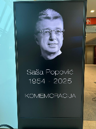 STIGAO PRE NJEGOVE PORODICE Na komemoraciju Saši Popoviću prvi je došao njegov prijatelj i saradnik!