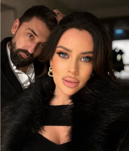 SVI NA NOGAMA U DOMU OGNJENA AMIDŽIĆA! Mina se hitno oglasila i otkrila šta se dešava, svi komentarišu jedno! (FOTO)