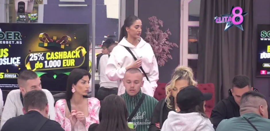 ANĐELA ĐURIČIĆ ZAUVEK PRECRTALA GASTOZA! Ovim rečima odjavila vezu sa njim, muk u Beloj kući