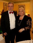 NIJE SAMO BOGOLJUB IMAO SNAJKU SA ESTRADE! Hafa Karić je sina oženila ovom poznatom damom, a onda je usledio buran razvod