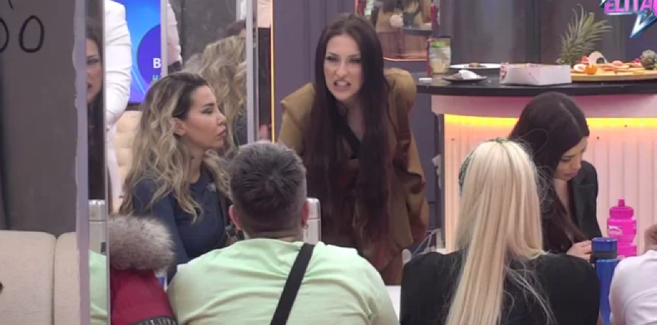 "LEKARI SU ODBILI ABORTUS, RODILA JE DETE PRINUDNO" Bivša rijaliti učesnica raskrinkala Stefani