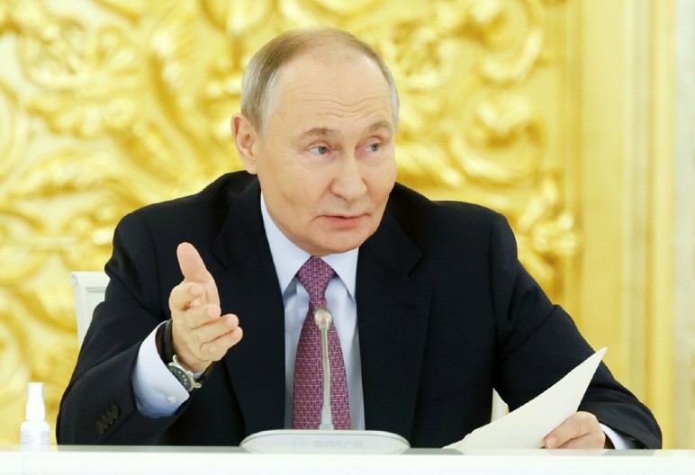 PUTIN U DILEMI? "Teško bi pristao na to..."