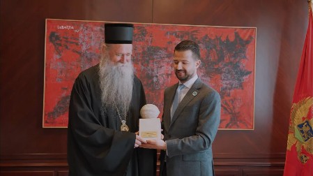 MILATOVIĆ SE SASTAO SA MITROPOLITOM JOANIKIJEM: Kabinet predsednika izbjegao da pomene Srpsku pravoslavnu crkvu kao versku zajednicu