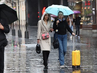 NEBO "POPLAVELO", SMRKLO SE USRED DANA! Zastrašujuća slika iz Novog Sada! (FOTO)