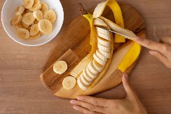 NE JEDITE BANANE ZA DORUČAK Stručnjaci upozoravaju zašto je to loš izbor