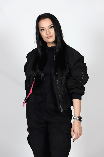 "VRIŠTIM, VAN SEBE SAM" Drama u domu Barbare Bobak, alarmantno stanje, pevačica ne može da se smiri!