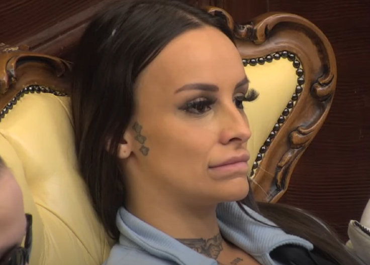 "ZA NAŠU PORODICU JE ODAVNO MRTAV" Majka Teodore Delić van sebe zbog njenog pomirenja sa Bebicom, ovo joj nikada neće oprostiti!