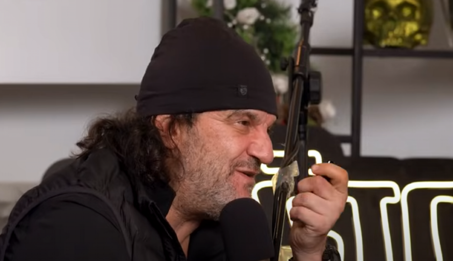 INTIMNI SNIMAK ACE LUKASA SA POZNATOM STARLETOM ŠOKIRAO JAVNOST Folker konačno progovorio: "Bio sam sa dve-tri, ukrale su mi roleks iz kuće"