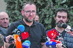 MINISTAR POLICIJE NAJAVIO NEZAVISNU I EFIKASNU ISTRAGU O POŽARU U KAČANIMA Razrešio načelnike, pomoćnike i komandante u Štipu i Kočanima!