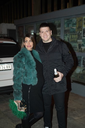 KO JE BIVŠI MUŽ JELENE RADANOVIĆ? Zarađuje ogromne pare, ne plaća alimentaciju, a evo kako je pričao o Slobi!