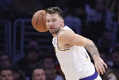 CEO SVET SE OPASNO RAZOČARAO Jokić nije mogao, Dončić razbio Denver