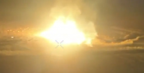 KOŠMAR ZA RUSIJU! UKRAJINSKA VOJSKA POGODILA BAŠ U SLABU TAČKU "Vatrena kula se diže u nebo... Ovo se vidi s Meseca" (VIDEO)