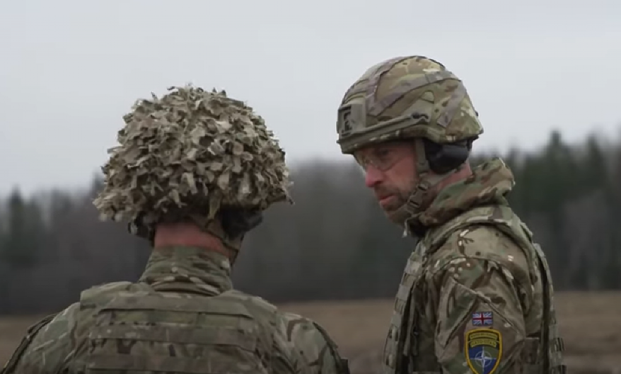 PRINC VILIJAM U TENKU NA GRANICI SA RUSIJOM! Budući kralj poslao VAŽNU poruku Moskvi (FOTO)