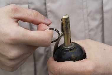 OPSADNO STANJE! Pronađena bomba kod Surdulice!