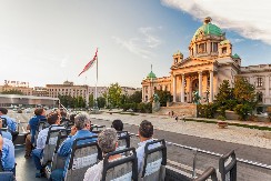 STRANI TURISTI HRLE U SRBIJU Promocija zemlje veoma važna, kao i stvaranje novih turističkih proizvoda