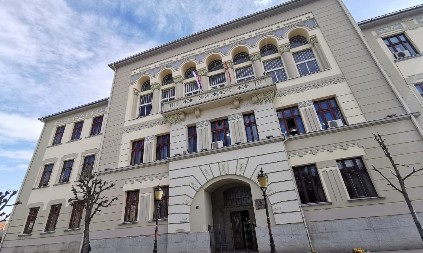 DRAMA U ČAČKU: Đaci i zaposleni odmah evakuisani