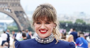 BEZ TRUNKE ŠMINKE Voditeljka šokirala prirodnom pojavom, evo kako izgleda kada obriše sve sa lica