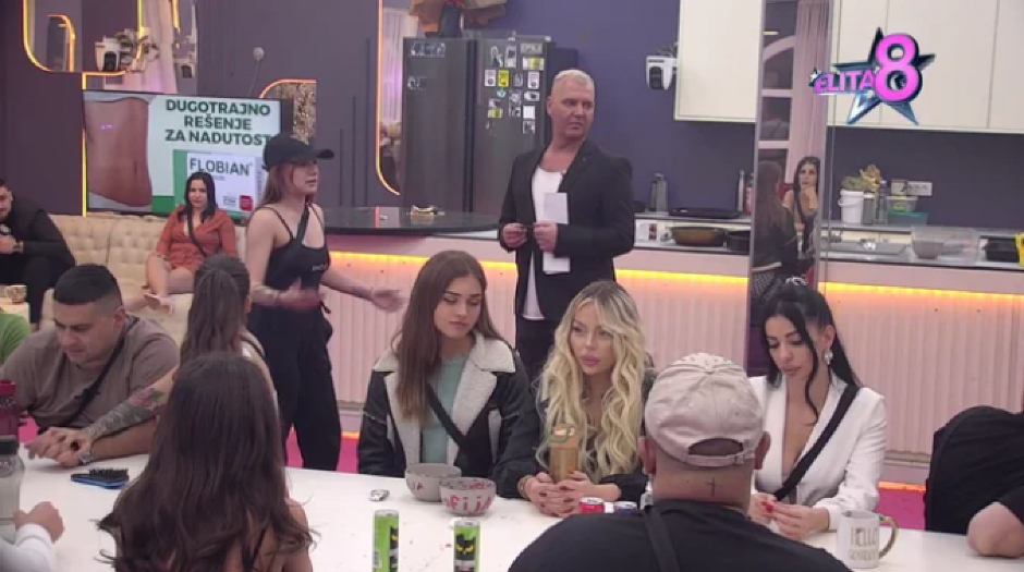 NAJBOLESNIJE PRIZNANJE U RIJALITIJU IKADA Spavala sa bratom bivšeg dečka iz osvete, sve je planski odradila pred kamerama!