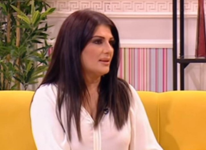 "UMRLA JE..." Sanja Maletić saopštila vest o smrti, nakon slavlja usledila tragedija, pevačica nema od bola