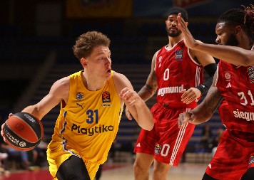 ZVEZDA ČULA SJAJNE VESTI Spektakl u Beogradu pripao Makabiju