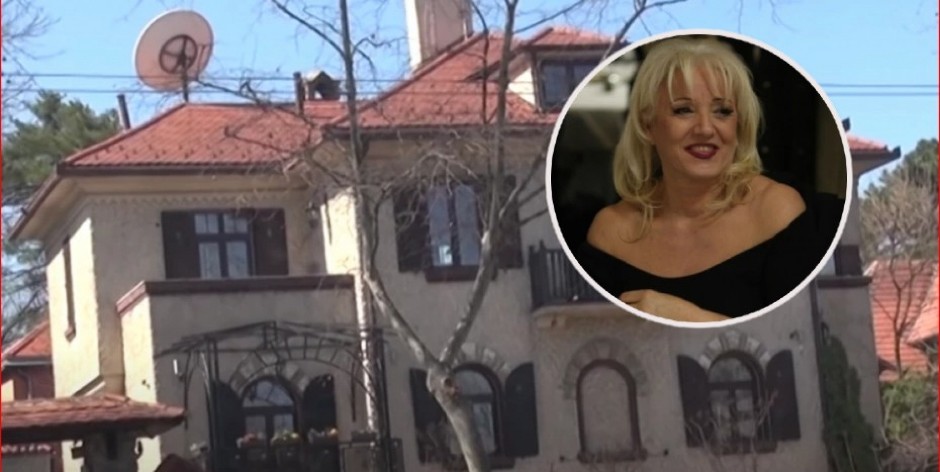 ŽIVI NA DEDINJU U NAJSKUPLJOJ VILI NA ESTRADI, A POREKLO PEVAČICE MALO KO ZNA Evo gde je zapravo rođena Vera Matović