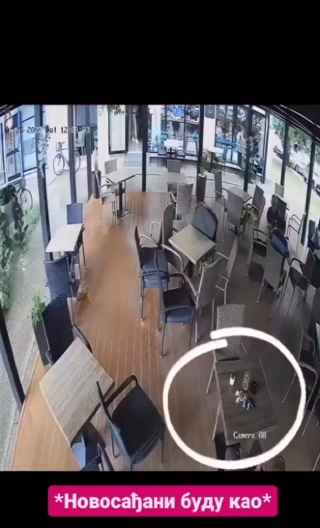 HIT SNIMAK IZ NOVOG SADA! Pogledajte šta radi ovaj muškarac dok oluja nosi sve oko njega! (VIDEO)