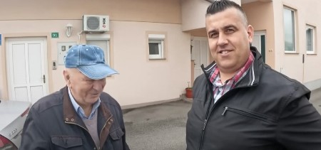 HUSO IZ SANSKOG MOSTA JE IZGUBIO SINA JEDINCA A onda se u njegovu kuću uselio podstanar, jedan drugom promenili život iz korena! (VIDEO)