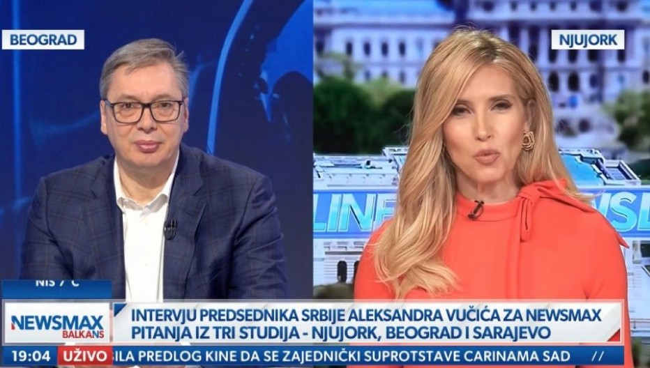 VUČIĆ O STUDENTIMA KOJI IDU ZA KA STRAZBURU Tri kilometra pre nego što će doći do kamera, vade bicikle iz kombija