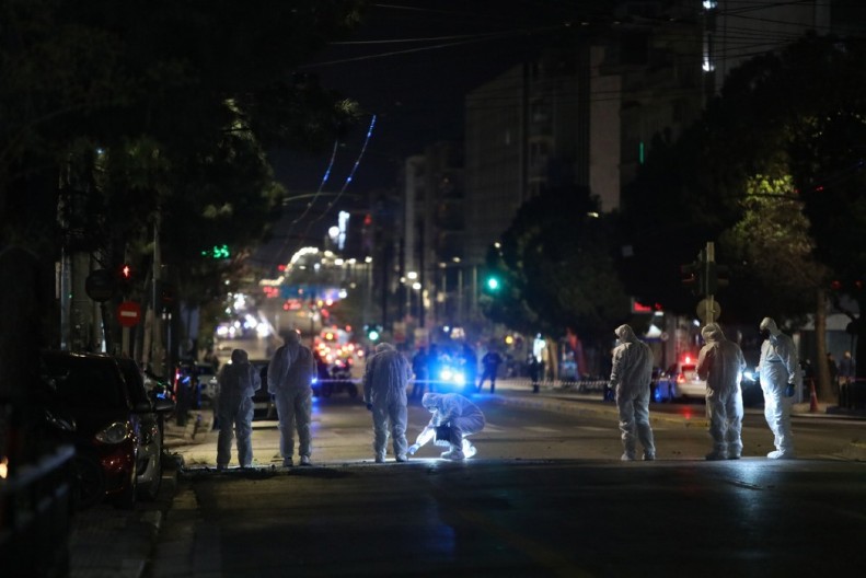 POLICIJU GAĐALI MOLOTOVLJEVIM KOKTELIMA Haos u Atini