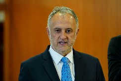 ISPISAO JE ISTORIJU Magistar odbojke nastavlja da vodi naš sport