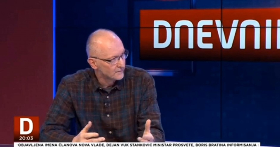 DEJAN ILIĆ UDARIO NA STUDENTE PA ZAPRETIO NASILJEM: "Upustili su se u stvari o kojima ne znaju dovoljno, ovo bez sukoba ne može" (VIDEO)