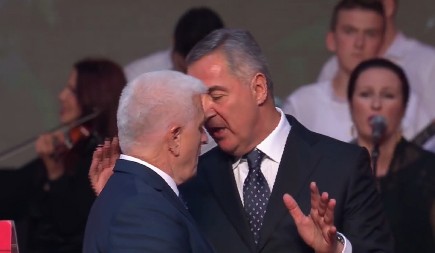 DPS-ovci SAMI SEBI ISKOPALI JAMU NA NIKŠIĆKIM IZBORIMA: „Demonizacijom“ Marka Kovačevića pokušali da mobilišu svoje birače ali mobilisali „stare Frontovce“