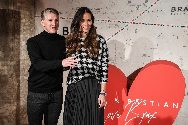 ŠVAJNI JOJ JE JOŠ UVEK U SRCU Ana Ivanović čuva Bastijanove slike na posebnom mestu (FOTO)