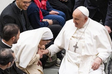 Zašto žena ne može da bude papa?  Evo šta kaže Vatikan