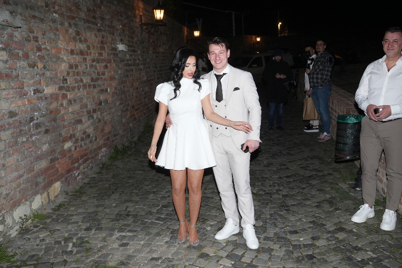 "AKO BOG DA, IMAĆU DVOJE DECE" Tanja Savić progovorila o trudnoći sa 11 godina mlađim partnerom