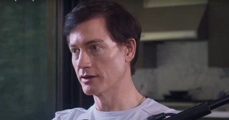 TROŠI MILIONE DA BI OSTAO MLAD Ima 46 godina, nema šta nije probao, tvrdi da je ovo ulje najbolje za mršavljenje