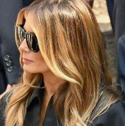 NE MORATE TROŠITI BOGATSTVO NA TRETMANE Devojke su oduševljene, jednom namirnicom do guste i sjajne kose za 7 dana