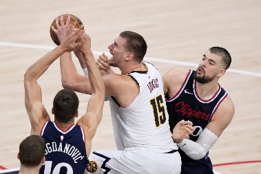 ŠOKANTAN PODATAK Jokićev Denver najgori u NBA plej-ofu po jednom parametru (FOTO)