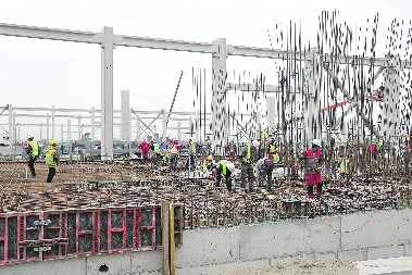 NOVI GRAD RASTE IZ PESKA Kompanija Millennium Team, sa kineskim partnerom, nosilac jedinstvenog građevinskog poduhvata