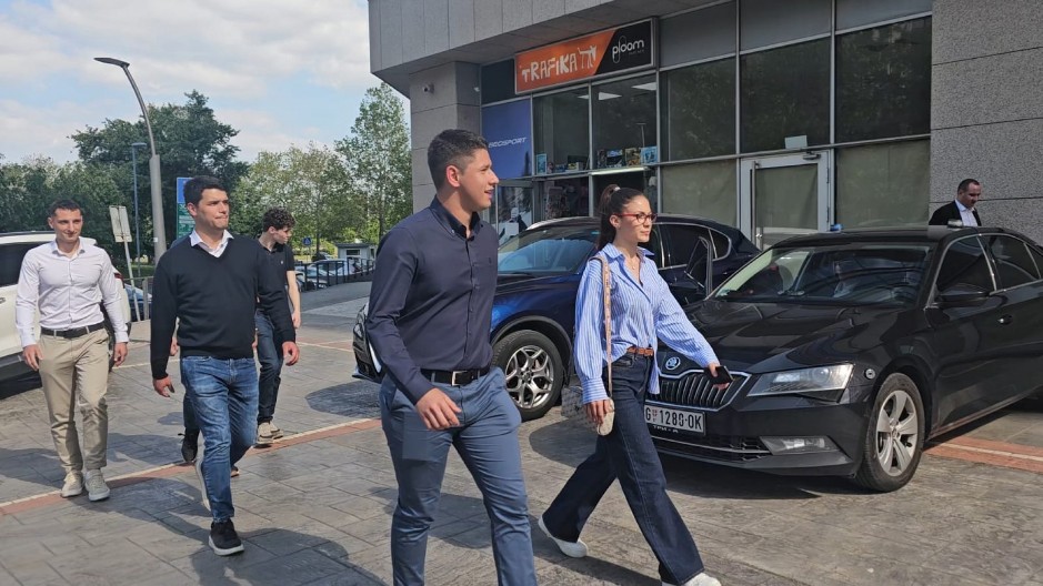 MARTA KOS SA STUDENTIMA KOJI ŽELE DA UČE Počeo sastanak u Beogradu (FOTO/VIDEO)