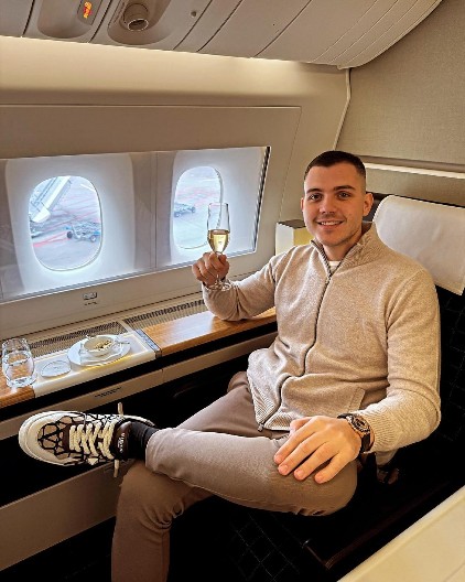 VIKTOR ŽIVOJINOVIĆ NA PRVOMAJSKOM URANKU Brenin i Bobin sin izabrao lokaciju, dok drugi roštiljaju po šumama, evo gde je on (FOTO)