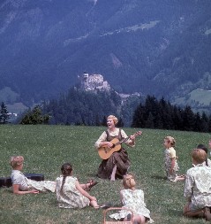 OBELEŽAVA SE 60 GODINA OD PREMIJERE ČUVENOG FILMA "MOJE PESME, MOJE SNOVI" Evo zbog čega ga obožavaju sve generacije