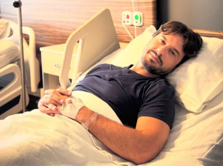 IMAO JE TEŠKU OPERACIJU ZA KOJU SU SVI SKUPLJALI NOVAC! Danas Samir Ramović izgleda nikad zdravije, objavio fotku sa doktorom